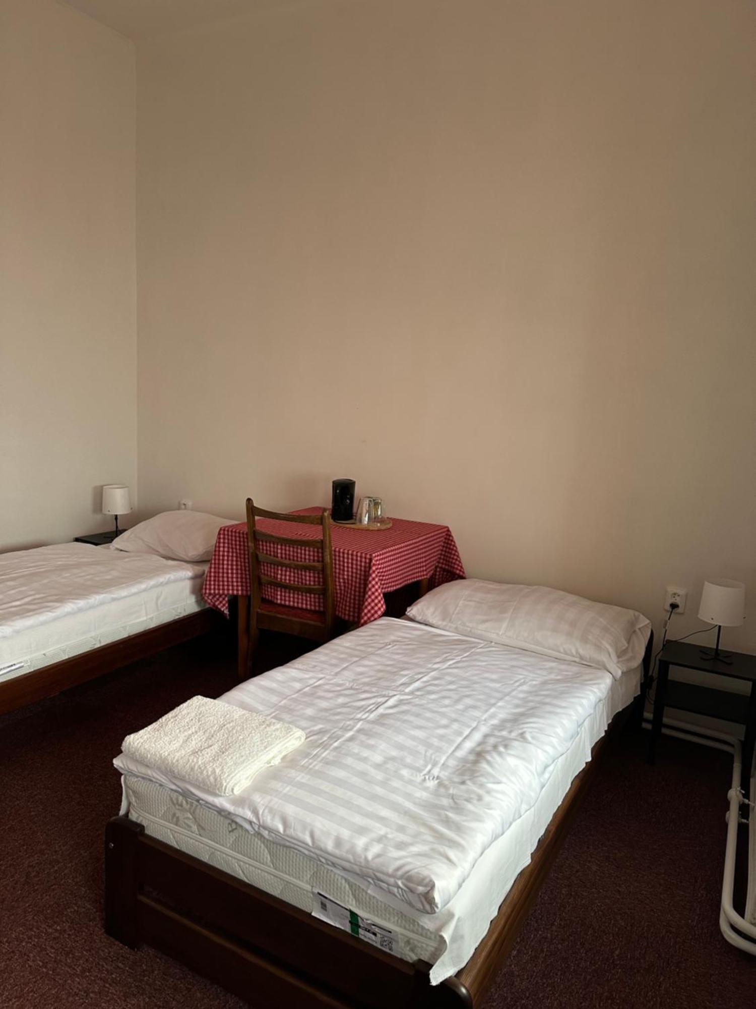 Ostello Kolotuk Hradec Králové Esterno foto