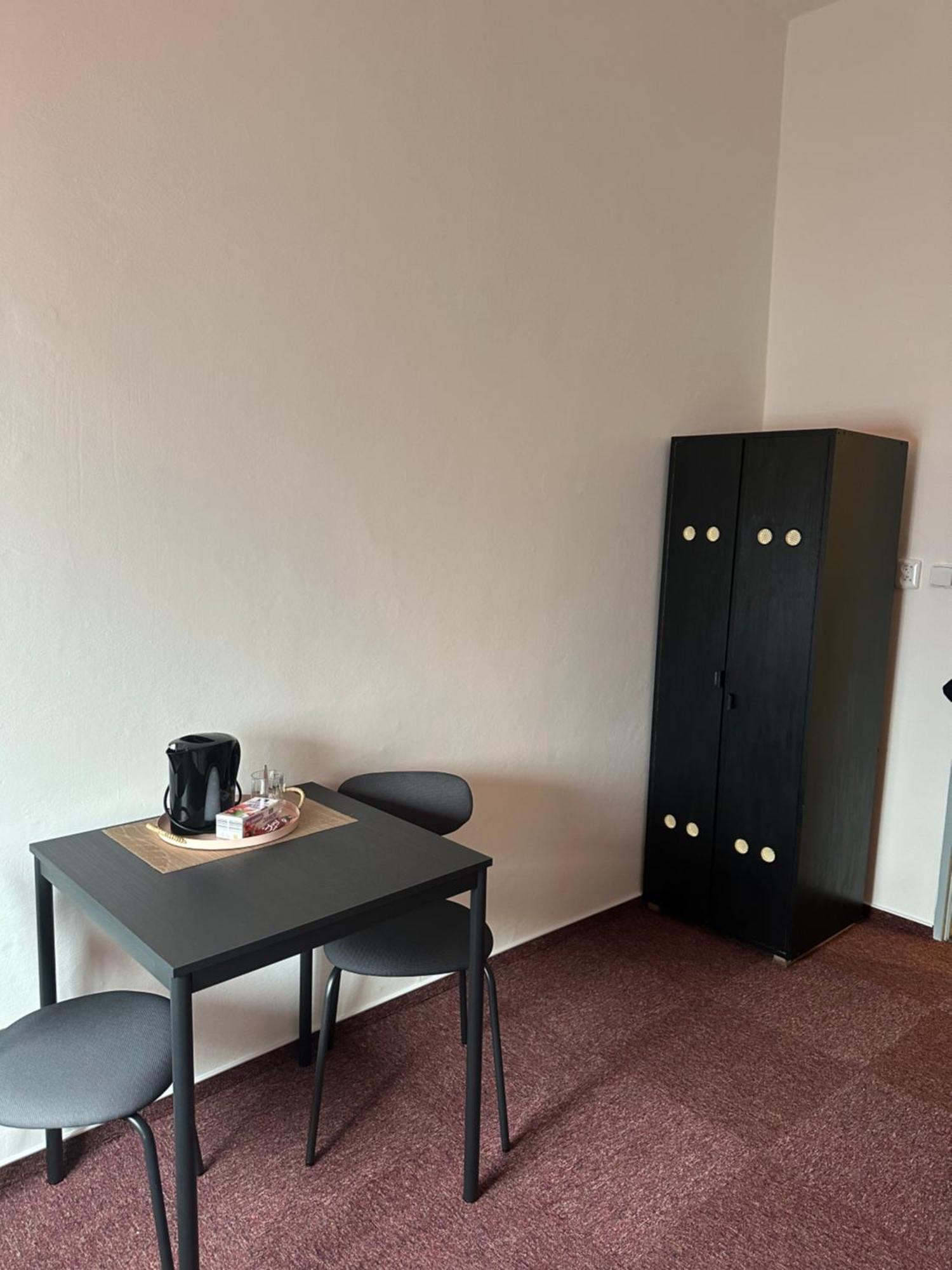 Ostello Kolotuk Hradec Králové Esterno foto